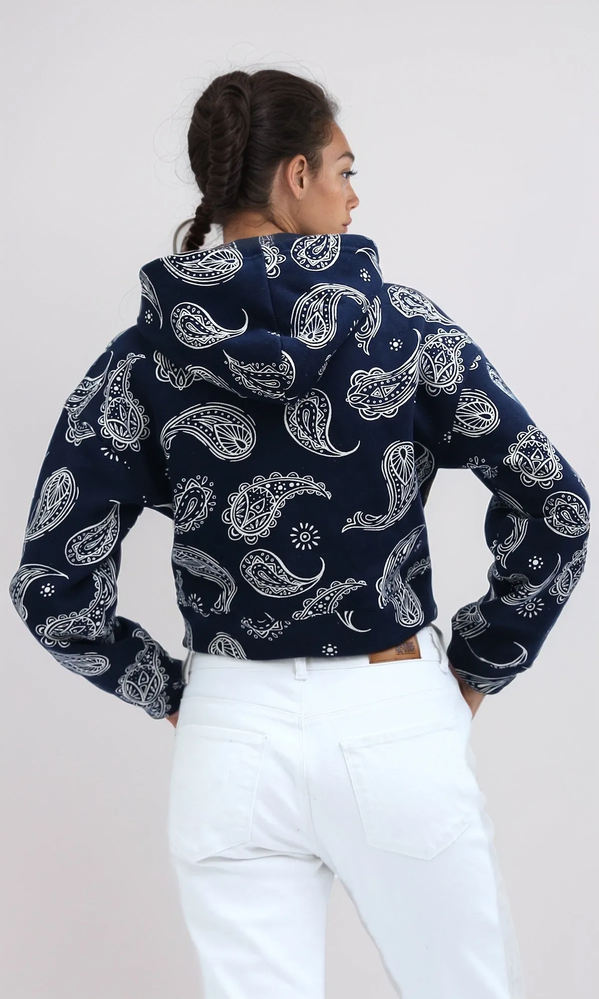 O201268 - Navy & White Patterned Cropped Hoodie With Drawstring