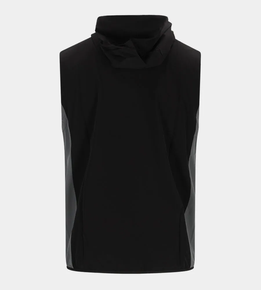 SWING SMART SLEEVELESS - BLACK